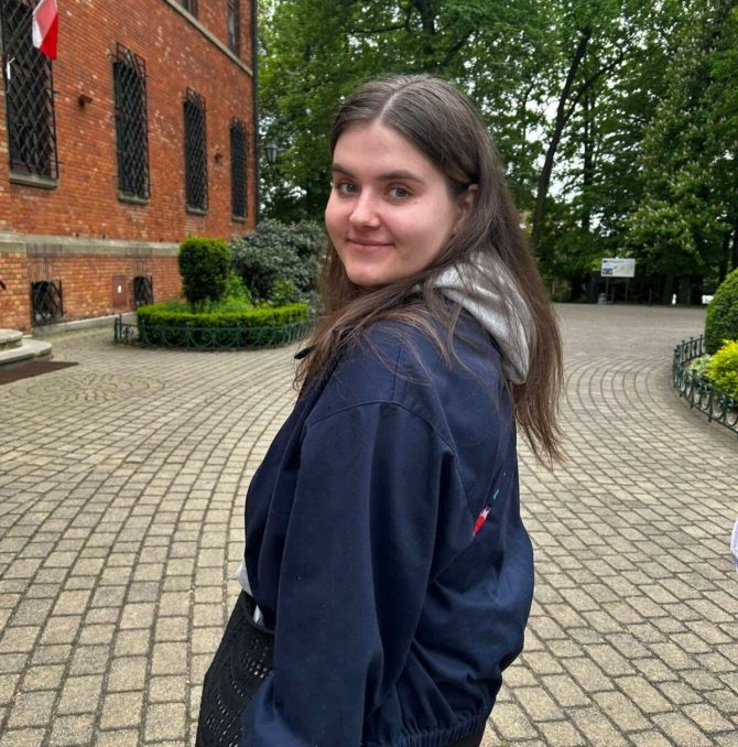 4de70ed37f5a61d3aa99b0c536558412